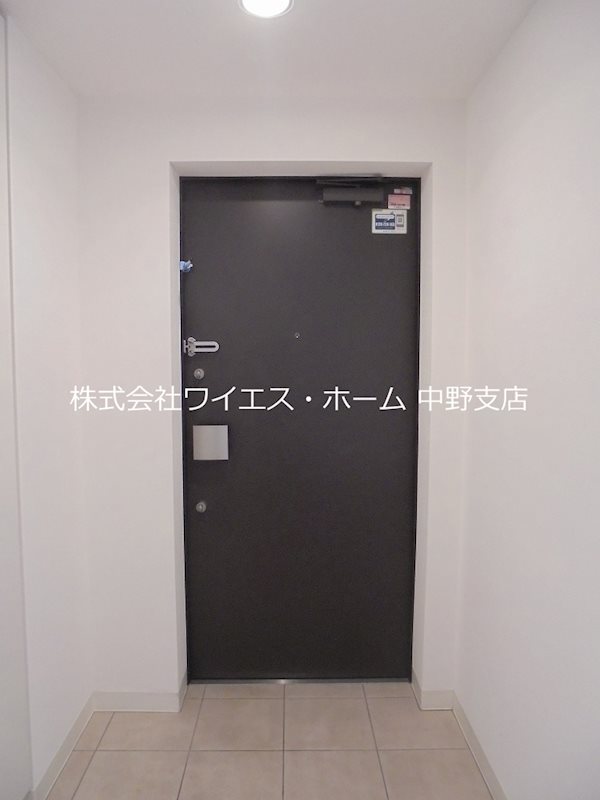 コンフォリア中野  玄関