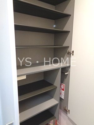 ハウスペンギン 玄関