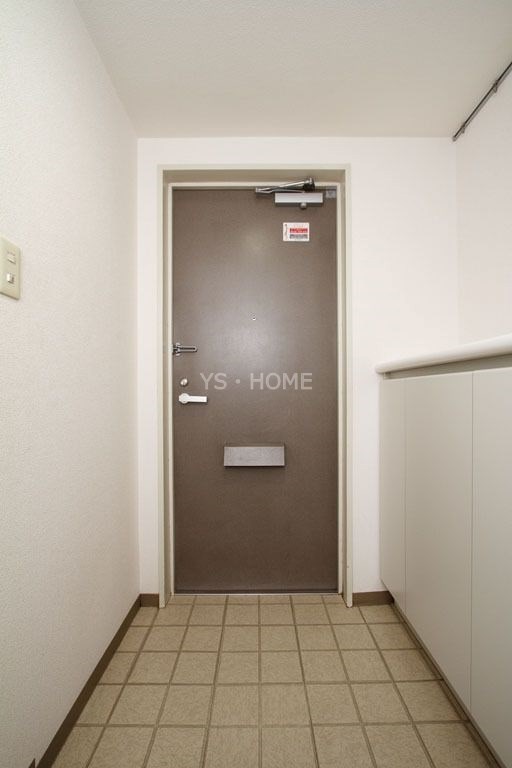 セリシエール国立 玄関