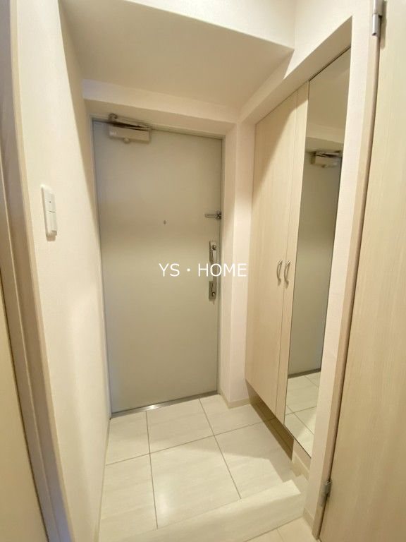 メゾンドフローレ野方 玄関