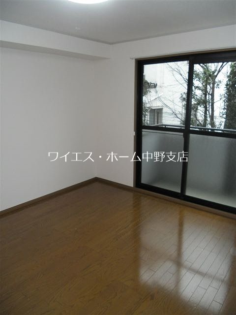 オリビエ中野  リビング