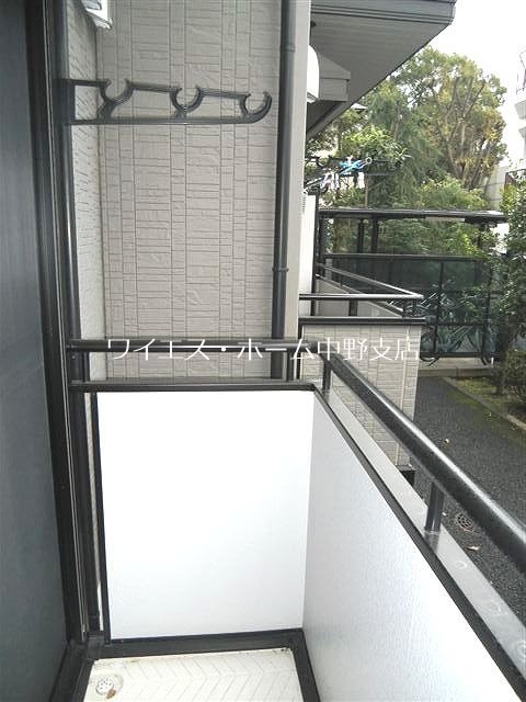 オリビエ中野  ベランダ