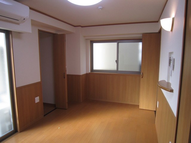 プレミール中野 リビング