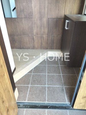 貫井北町5-12戸建 玄関