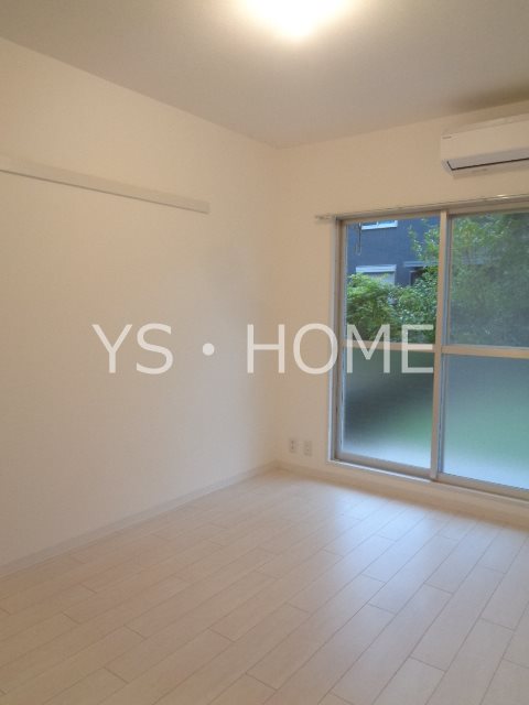 プライムアーバン武蔵小金井 リビング