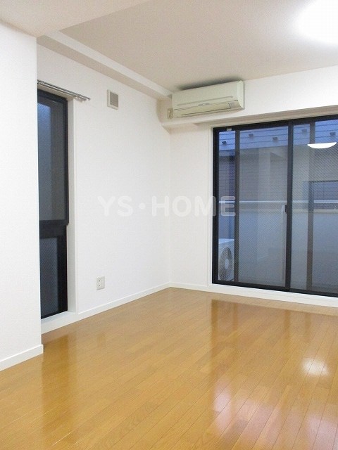 キャッツアイ  リビング