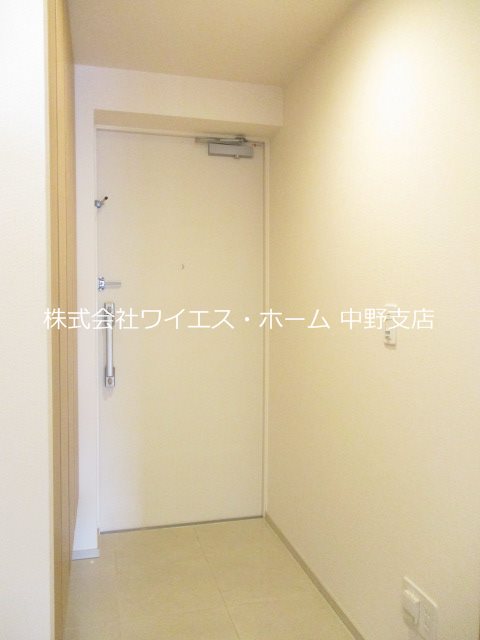 BLESS中野弥生町 玄関