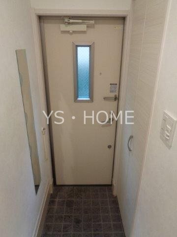 ラ・ブランシュ 玄関