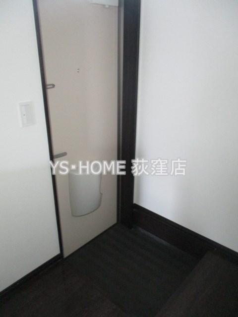 SOUTH　SIDE西荻窪 玄関