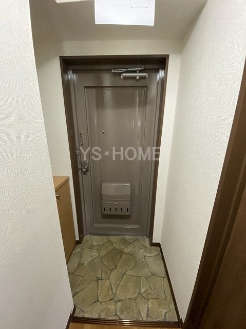 コーポ日月居 玄関