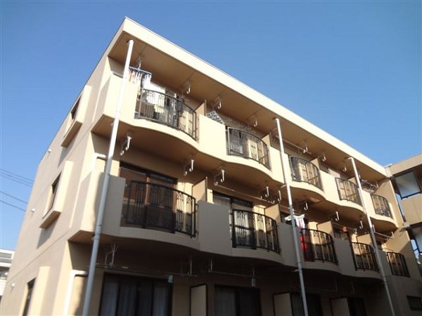 エクセルいづみ 外観