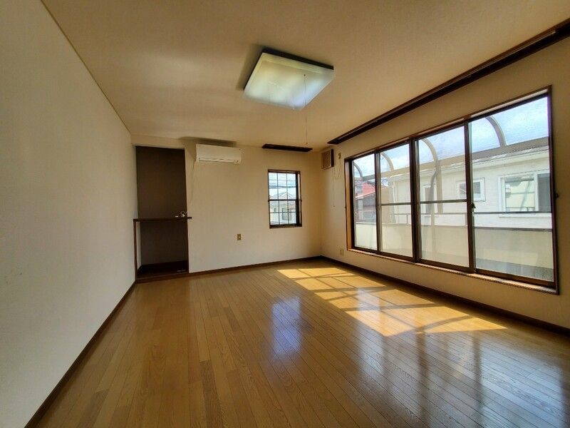 西元町3丁目戸建  リビング