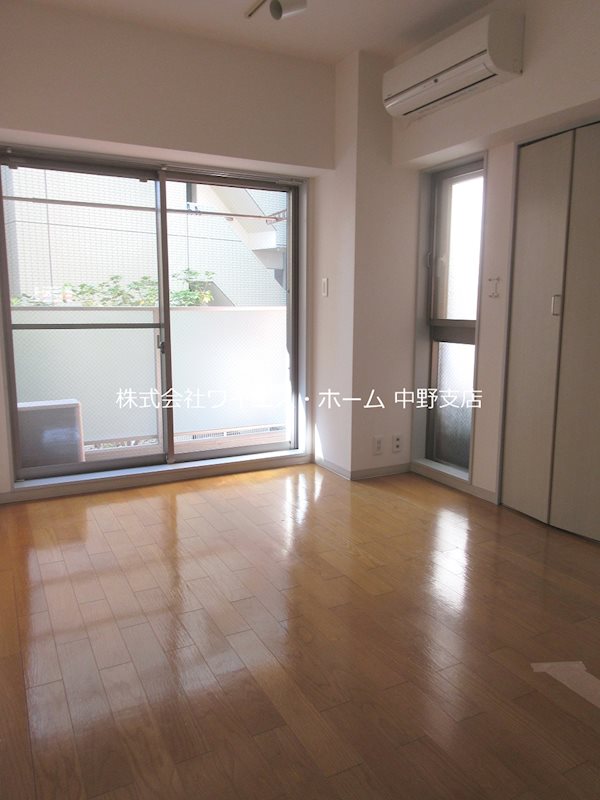 プライムアーバン新宿落合 リビング