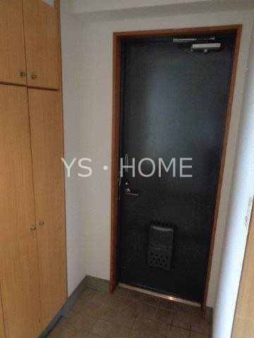 三鷹新川プラザ　　 玄関