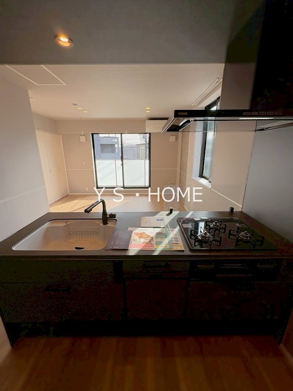 ザ・カリフォルニアレジデンス キッチン