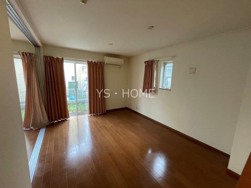 メゾン　サクラ リビング