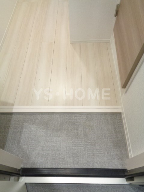 セレスティア白鷺 玄関