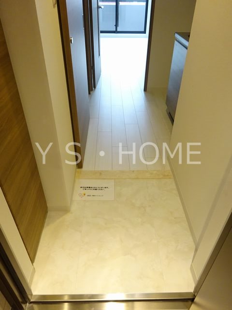 レジディア国立 玄関