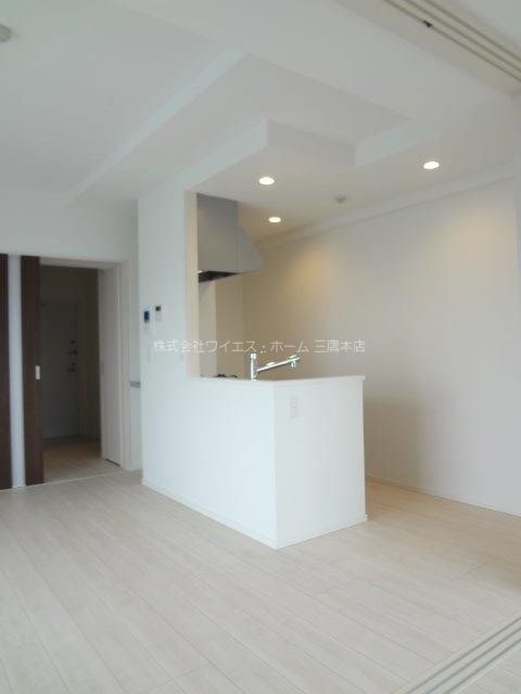 グロリアス西荻窪 リビング