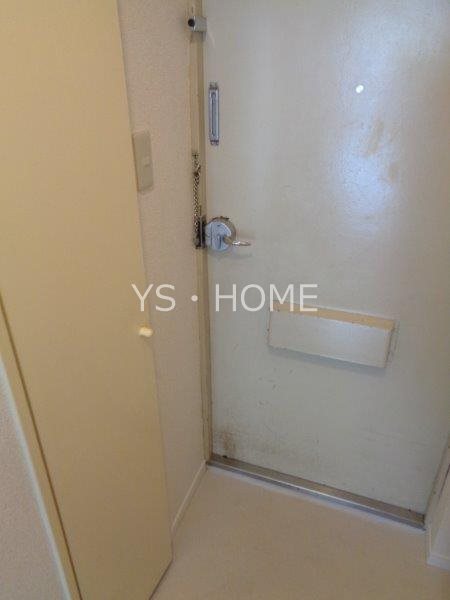 パレ武蔵小金井 玄関