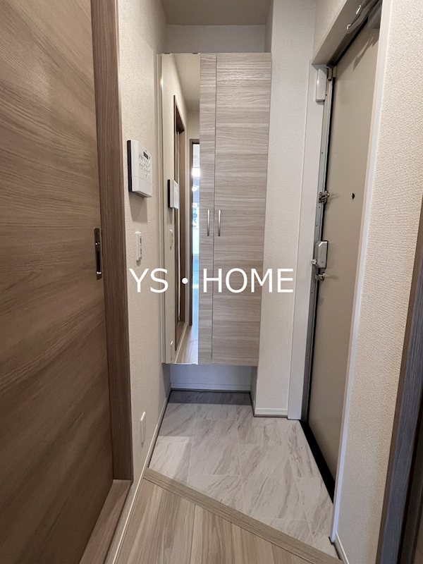 Maison　Cocoru 玄関