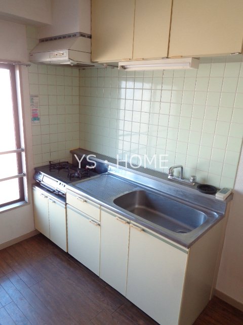 センチュリー三鷹 キッチン