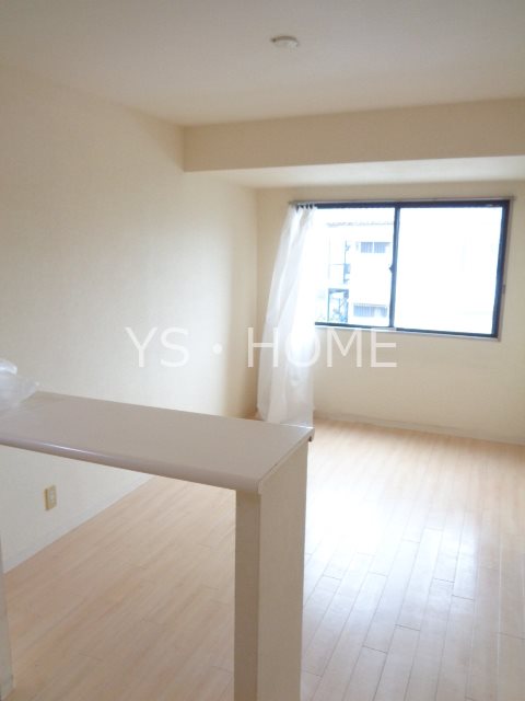 ブランドール高麗 リビング