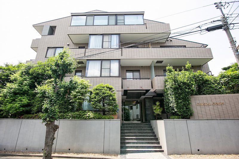 クリスタルコート 外観