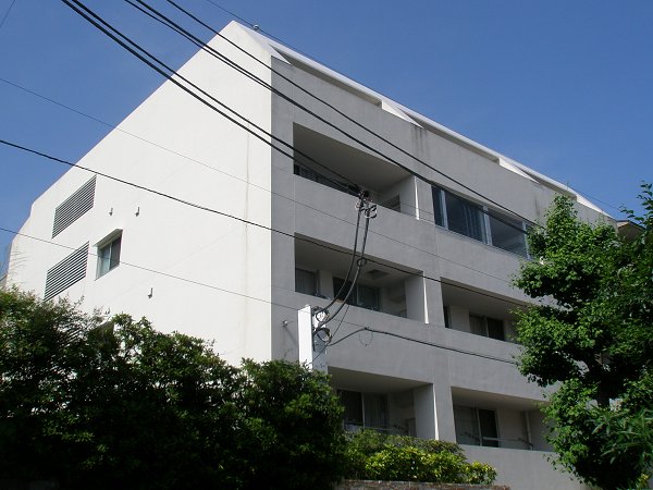 ヤサビアン 外観