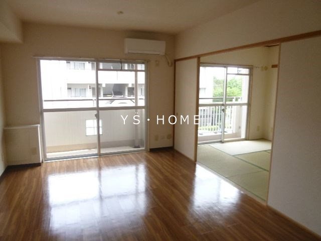 コーポレート小金井梶野通り　6号棟 リビング