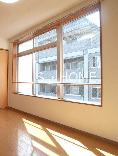 ホワイトビル ベランダ