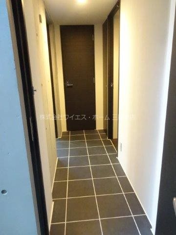 Ｌａｐｉｓ三鷹 玄関