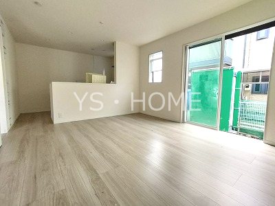 野崎3-18戸建    リビング