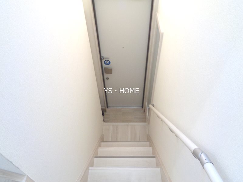 LY　COURT 玄関