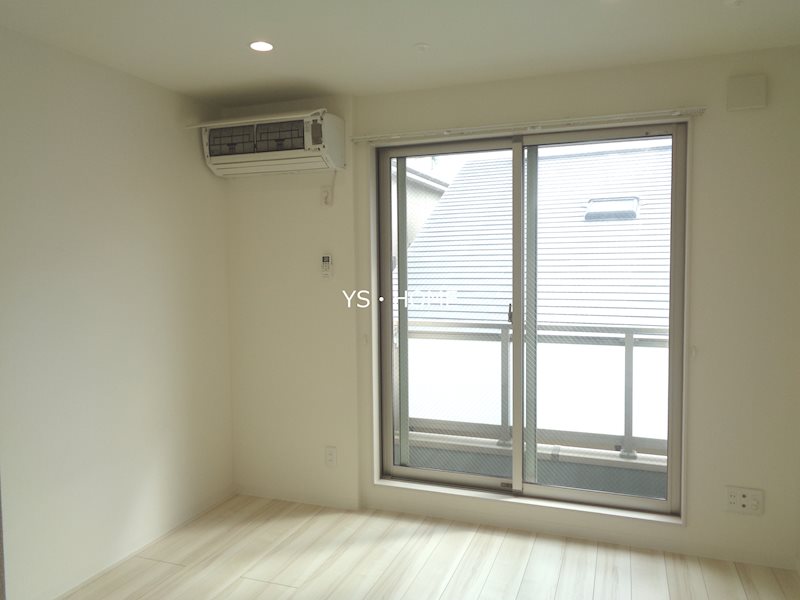 LY　COURT ベッドルーム