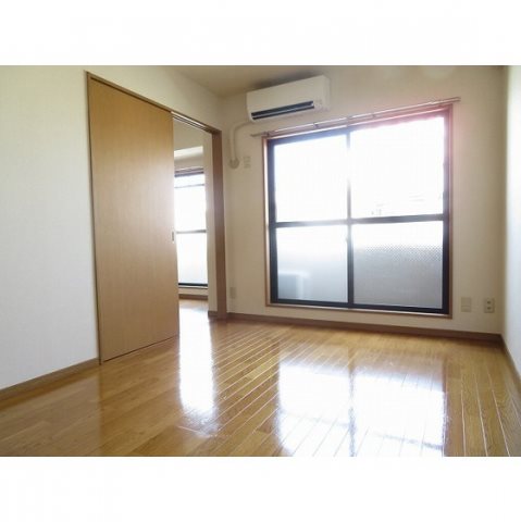 コート高橋 ベッドルーム