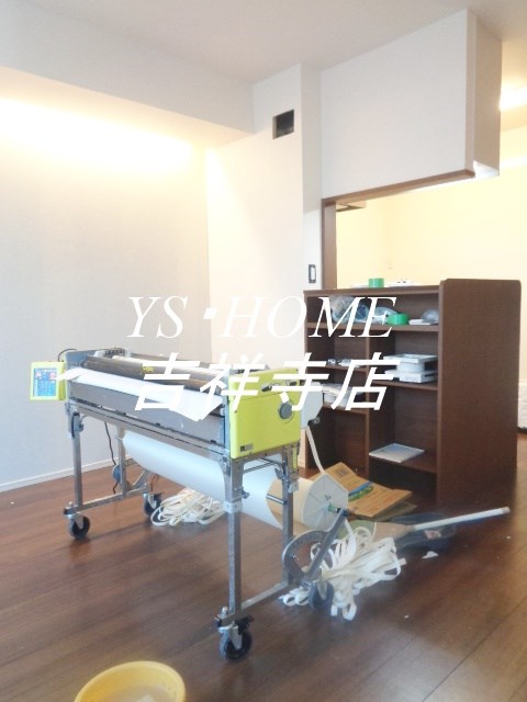 ルシード井の頭 リビング