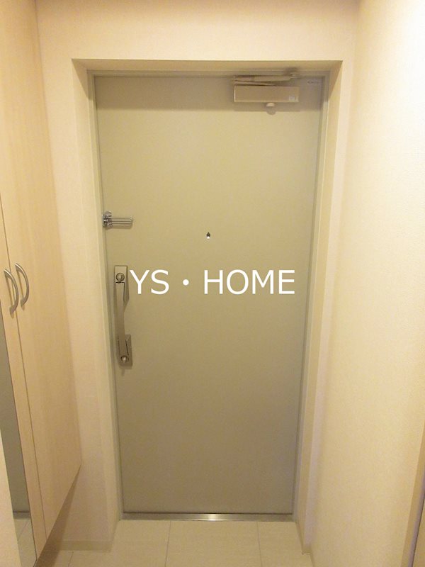 メゾンドフローレ野方 玄関