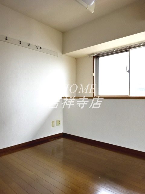 オードシュール ベッドルーム