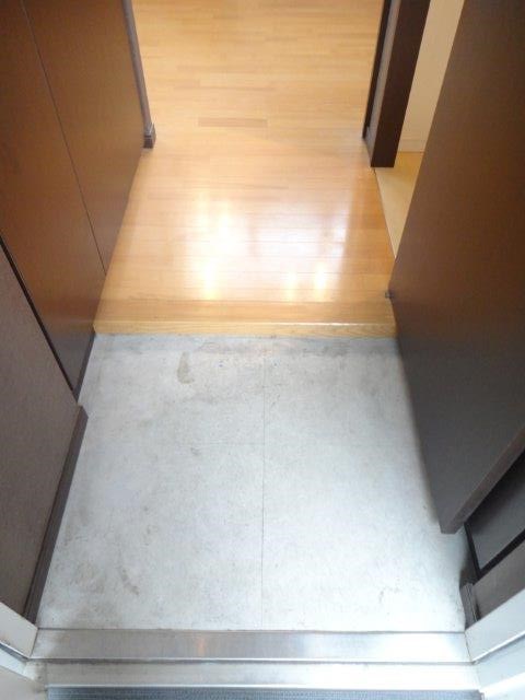 Kエリタージュ 玄関