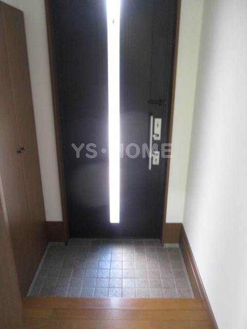 プチテラス善福寺１号棟 West 玄関