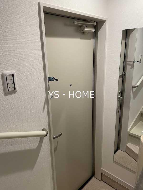 ミハス中野新井薬師Ⅱ 玄関