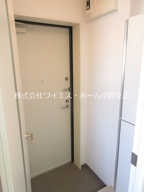 ラフィーエ落合 玄関