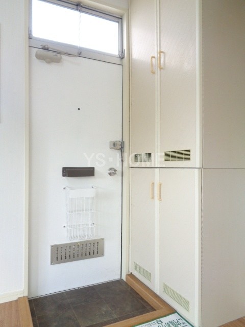 レイクサイド善福寺 玄関