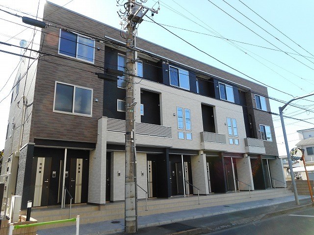 レフィナード 外観