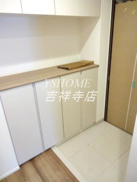 アルトステージ武蔵野 玄関