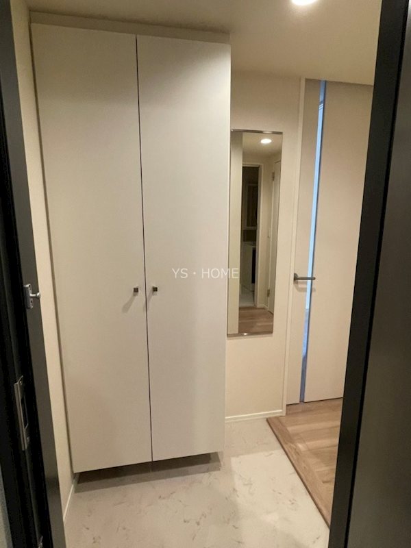 ステラ下連雀  玄関