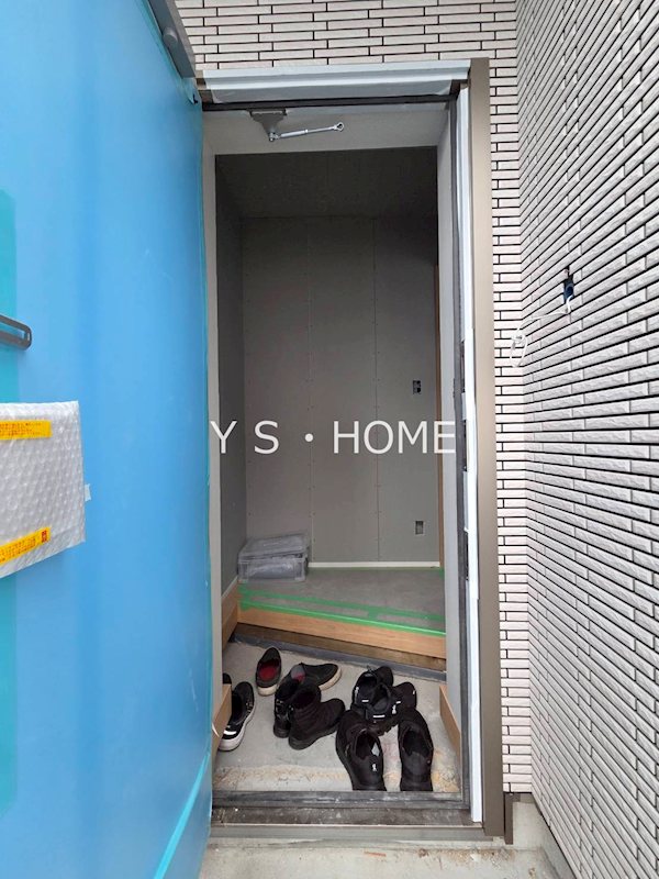 スプリングハウス 玄関