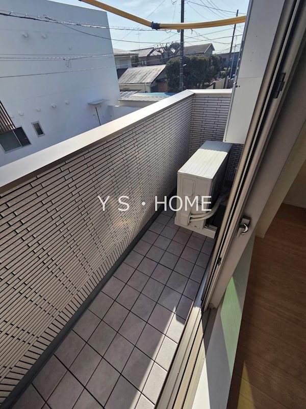 スプリングハウス ベランダ