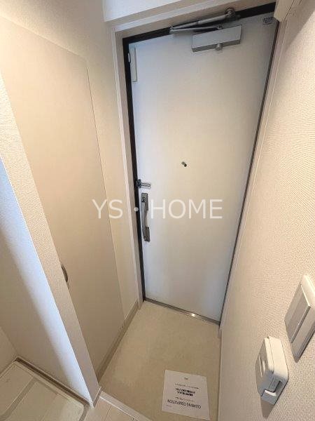 リブリ・井の頭公園ヒルズ 玄関